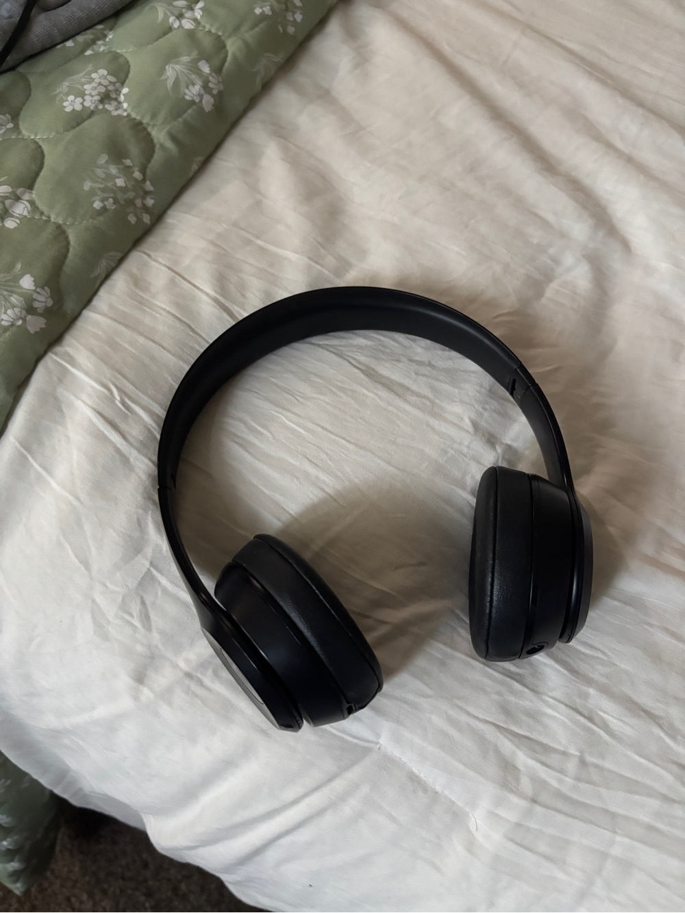 & Other Stories Black On-Ear Bluetooth Headphones